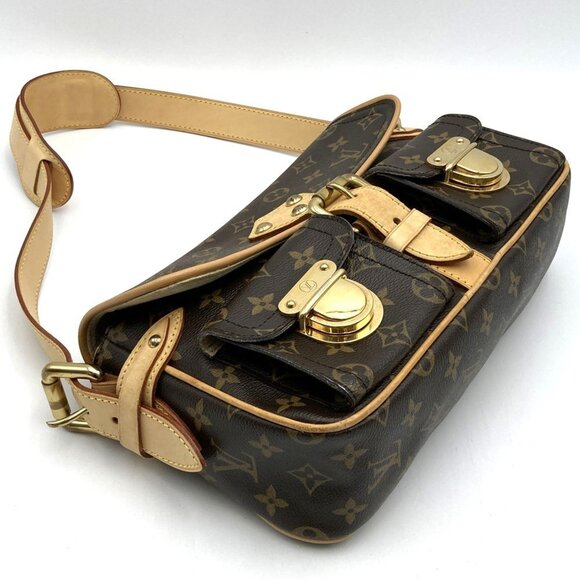 LOUIS VUITTON Brown Monogram Shoulder Bag - Picture 4 of 12